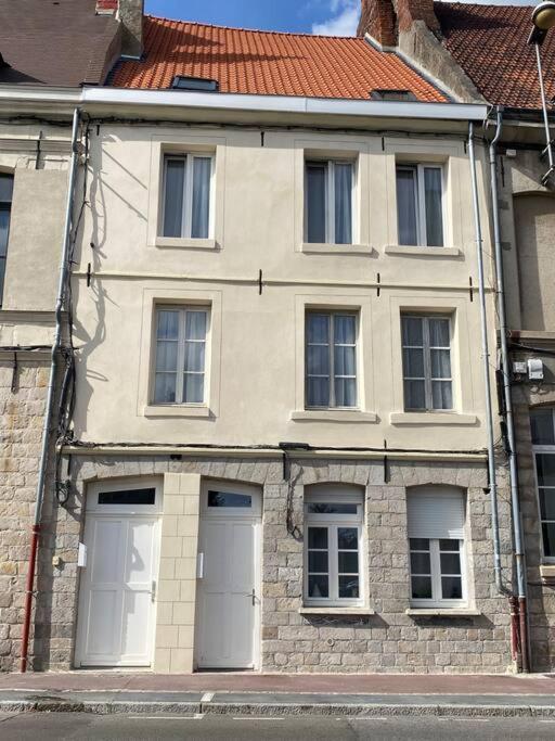 Appartement 8 - Hyper Centre - 1 A 6 Personnes Douai Exterior photo